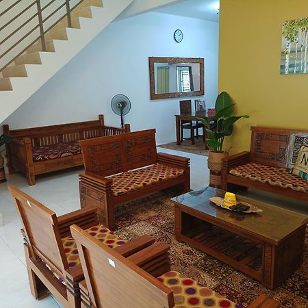 Kayu Cengal Homestay سيري إسكندر المظهر الخارجي الصورة