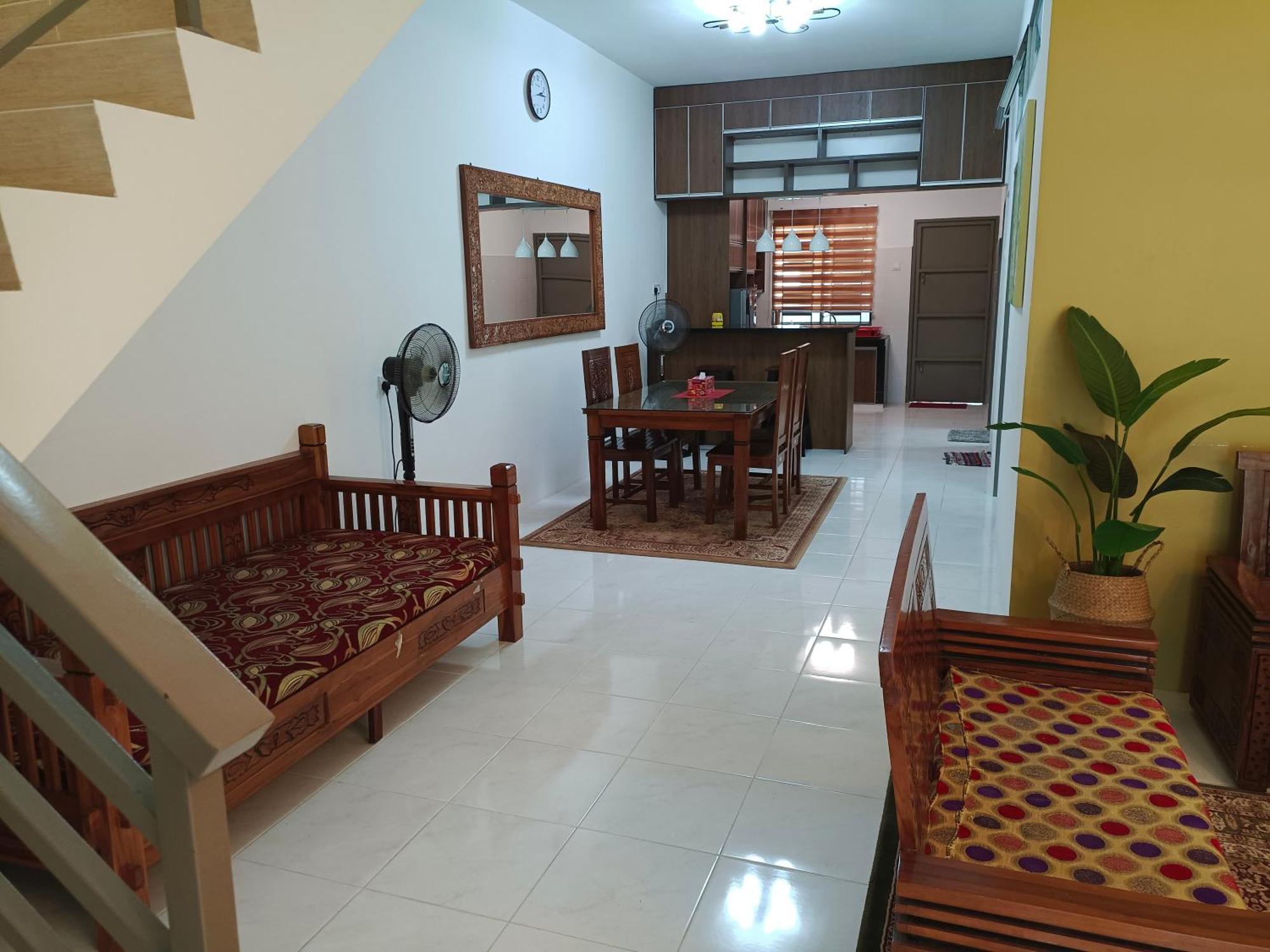 Kayu Cengal Homestay سيري إسكندر المظهر الخارجي الصورة